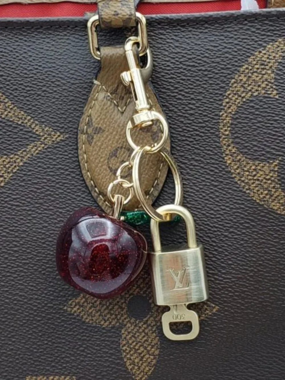 Louis Vuitton Gold Padlock 🔑 Authentic LV Unbranded Apple Keychain Bag Charm